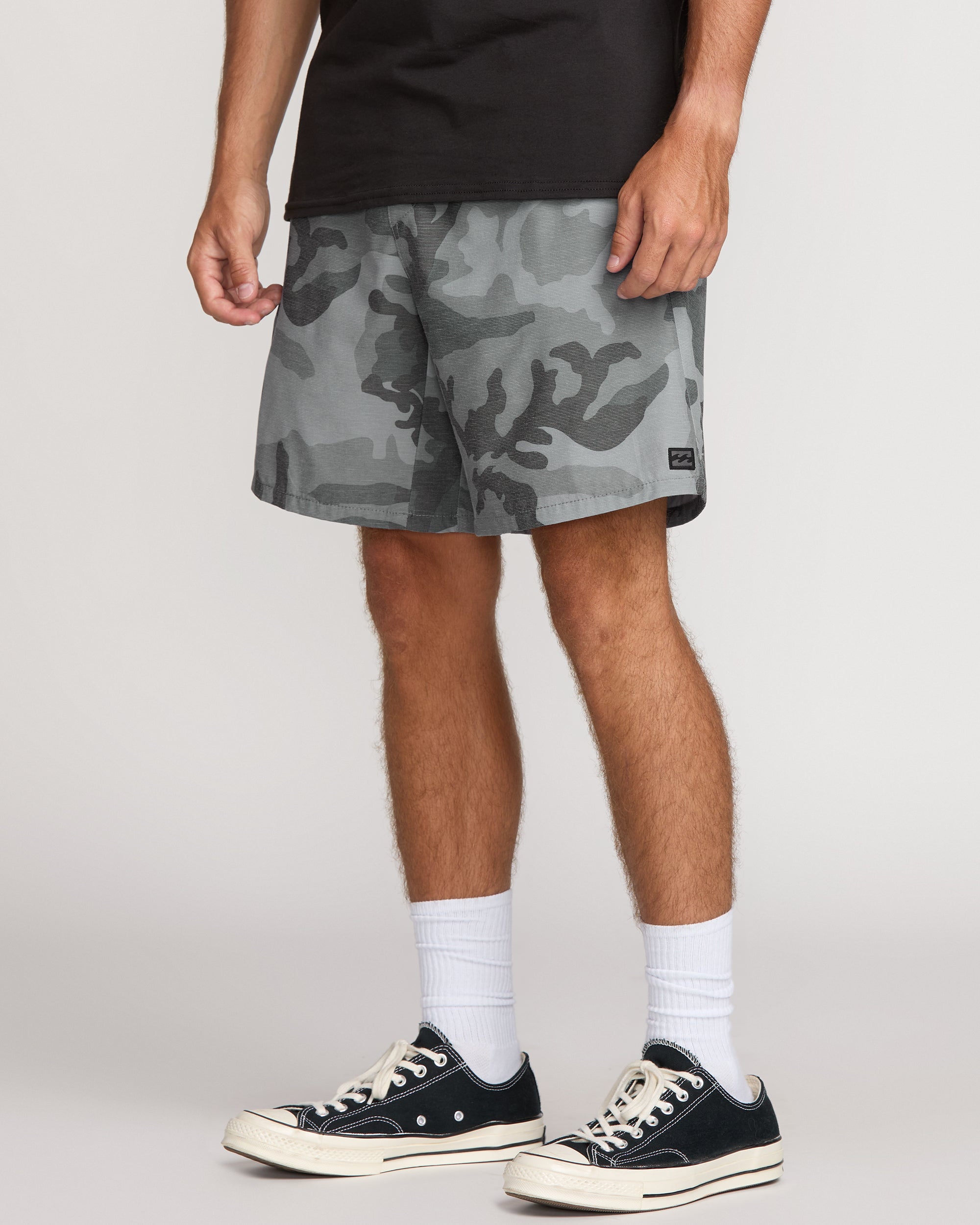 Crossfire Elastic Submersible 18 Hybrid Shorts - Black Camo - Image 6