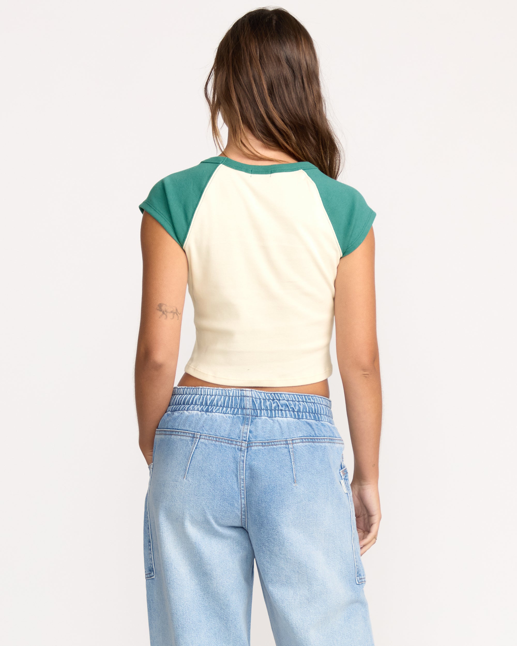 Beach Club Babe Short Sleeve T-Shirt - Evergreen - Image 5