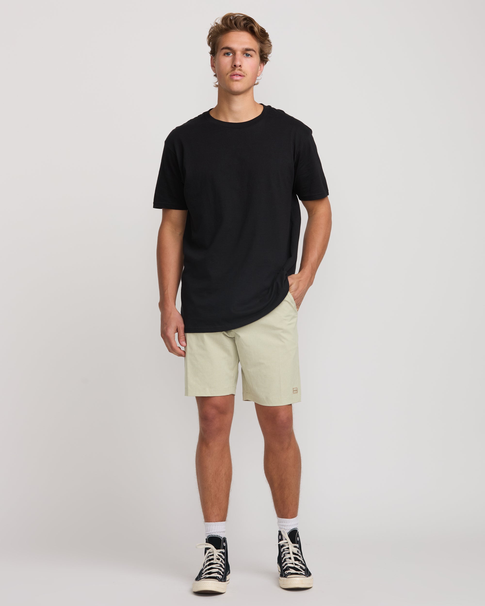 Crossfire Submersible 19 Hybrid Shorts - Moon - Image 5