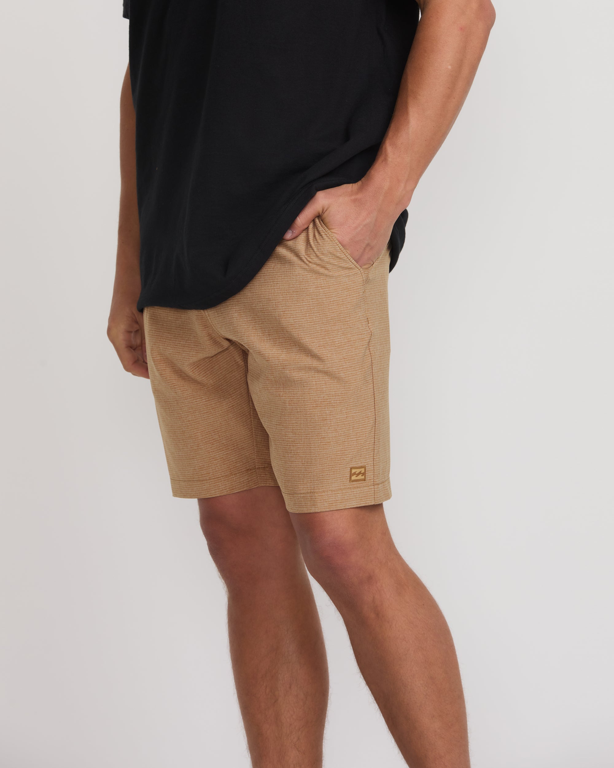 Crossfire Submersible 19 Hybrid Shorts - Tobacco - Image 7