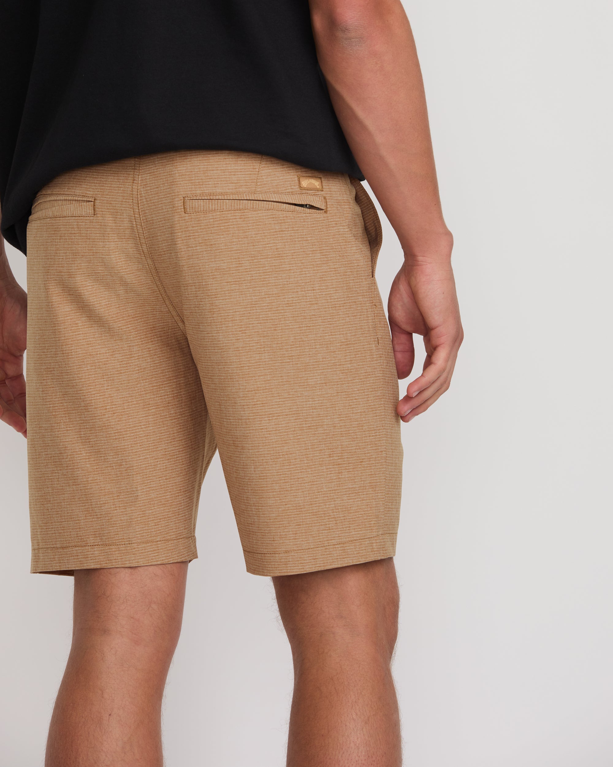 Crossfire Submersible 19 Hybrid Shorts - Tobacco - Image 8