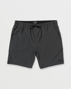 Surftrek Perforated Elastic 17 Hybrid Shorts - Black