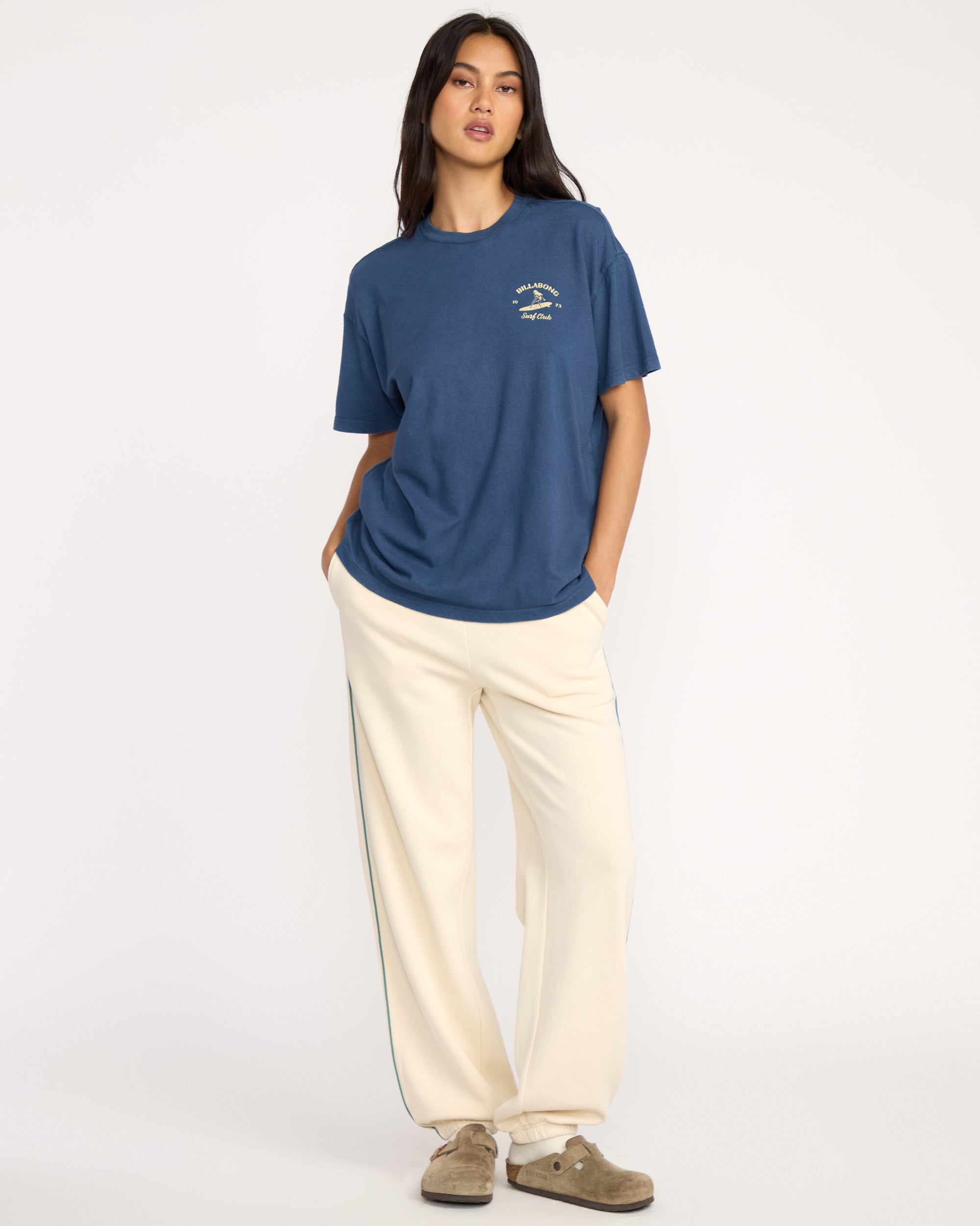 Catch Feelings T-Shirt - Navy - Image 4