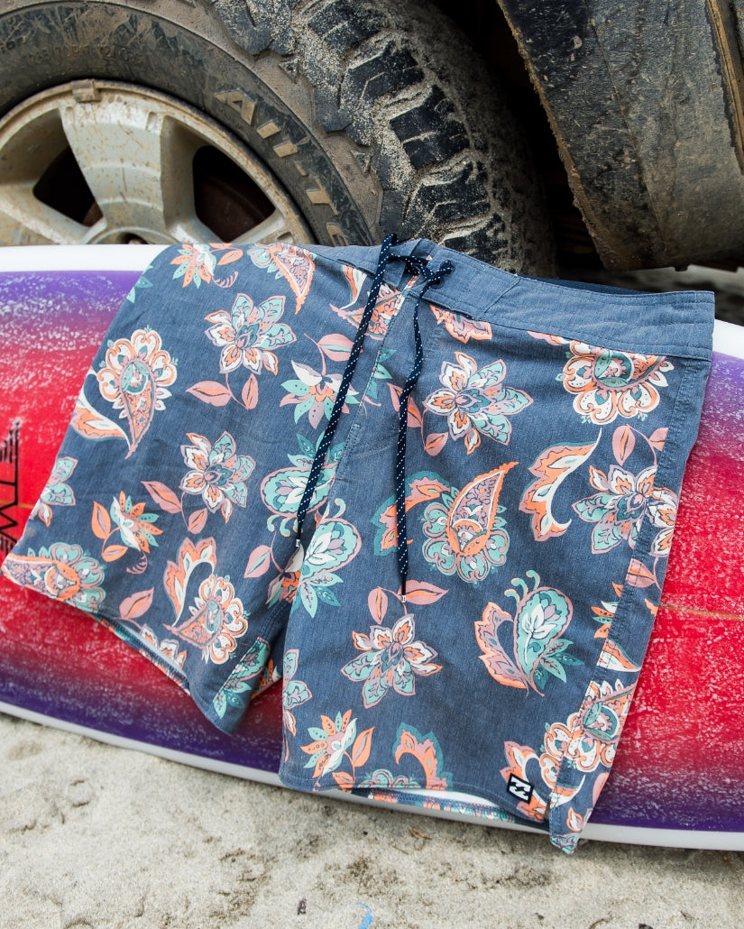 Good Times Pro Performance 18 Boardshorts - Midnight Blue